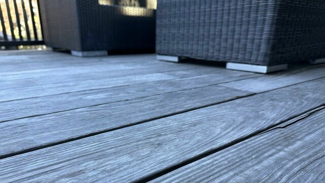 Hva skal mange velge av terrassebord - treverk eller kompositt? (Foto: Monika Myhre)