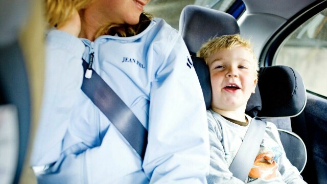 Riktig belteplassering og et barnesete som passer barnets størrelse er avgjørende for sikkerheten i bilen. (Foto: Sara Johannessen Meek / NTB )