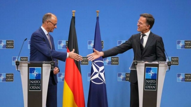 Tysklands forbundskansler Friedrich Merz møtte fredag Nato-sjef Mark Rutte i Brussel.