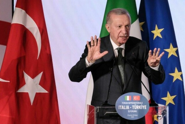 Tyrkias president Recep Tayyip Erdogan er klar for å være vertskap for samtaler mellom Ukraina og Russland.