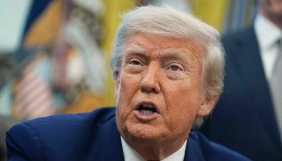 Donald Trump advares av Iran.