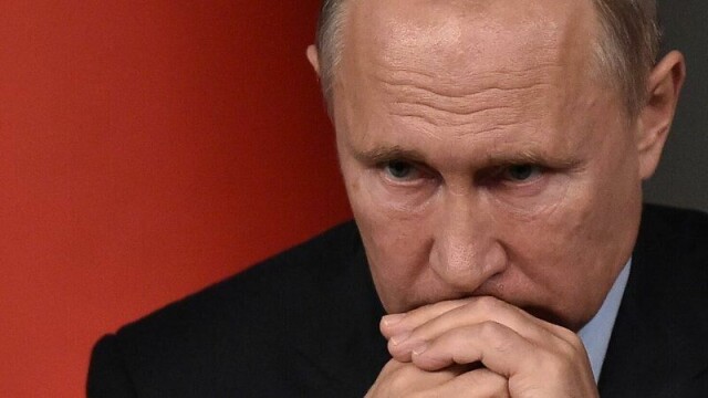 Krigsøkonomien har gitt lønnsvekst og velstand. men nå begynner festen å avta for russerne og Vladimir Putin.