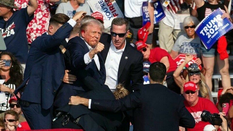 President Donald Trump ble skadd i øret under et attentat mot ham i juli i 2024. President Donald Trump ble skadd i øret under et attentat mot ham i juli i 2024. Foto: Rebecca Droke / AFP / NTB