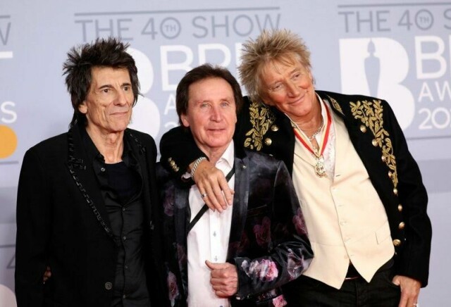 Ronnie Wood, Kenney Jones og Rod Stewart utgjorde rockebandet Faces. Nå har de spilt inn ny musikk. Her er de på Brit Awards i 2020.