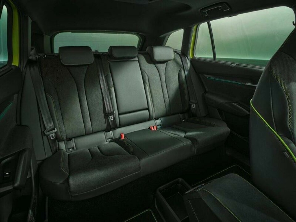 Skoda har gjort innvendig plass til et av sine beste salgsargumenter, og Enyaq RS skuffer ikke. Skoda har gjort innvendig plass til et av sine beste salgsargumenter, og Enyaq RS skuffer ikke. Foto: Skoda