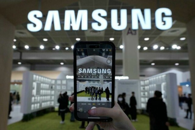 Samsung rapporterer gode salgstall for selskapets nyeste smarttelefoner. Foto Ahn Young-joon AP / NTB