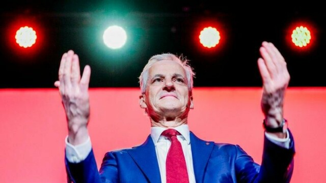 Statsminister Jonas Gahr Støre (Ap) lover økt fagforeningsfradrag hvis Ap vinner valget.