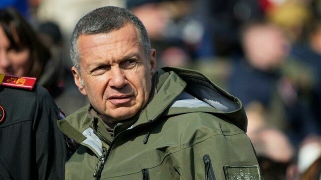 Vladimir Solovjov, her avbildet under Russlands parade til minne om seieren i andre verdenskrig.