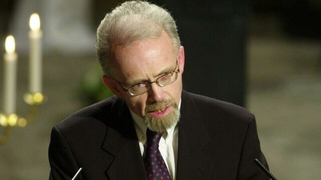 Arild Underdal fra da han talte under bisettelsen til Thor Heyerdahl i Oslo domkirke i 2002.
