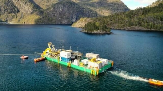 Norge har tjent100 milliarderpå å selge kraft dyrt og kjøpe billig gjennom utenlandskablene de siste årene. Det er god butikk for AS Norge, skriver Thor Egil Braadland.