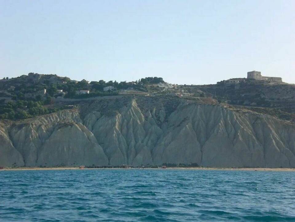 Slik ser åsene ut i byen Licata på sørkysten av øya Sicilia i Italia. (Foto: Wikimedia commons / CC BY-SA 3.0) Slik ser åsene ut i byen Licata på sørkysten av øya Sicilia i Italia. (Foto: Wikimedia commons / CC BY-SA 3.0) Foto: forskning