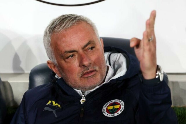 José Mourinho rettet nok et angrep på den tyrkiske ligaen.