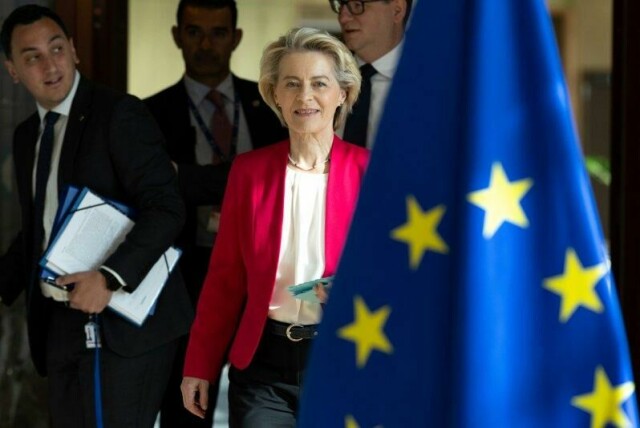 EU-kommisjonens president Ursula von der Leyen hilser vedtaket om å opprette et gigantisk forsvarsfond i EU-regi velkommen.