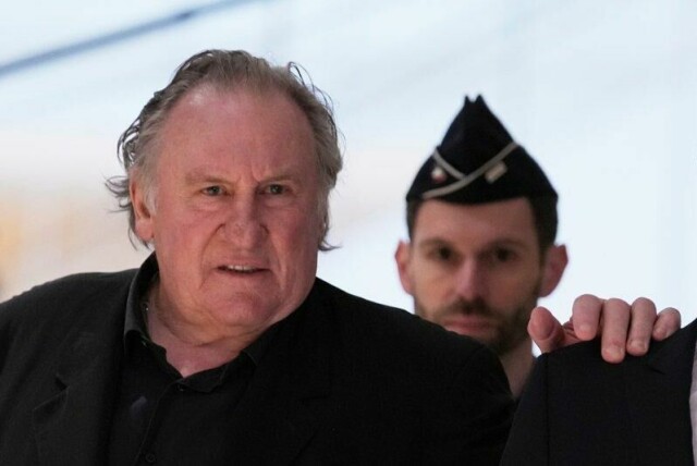 Skuespiller Gérard Depardieu er funnet skyldig i overgrepssaken mot ham.