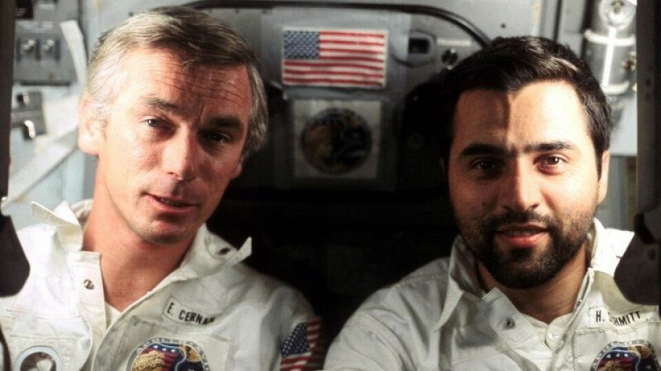 Eugene A. Cernan (t.v) er det siste menneske som har vært på månen. I 2017 døde han, 82 år gammel. Eugene A. Cernan (t.v) er det siste menneske som har vært på månen. I 2017 døde han, 82 år gammel. Foto: AFP / NASA / NTB