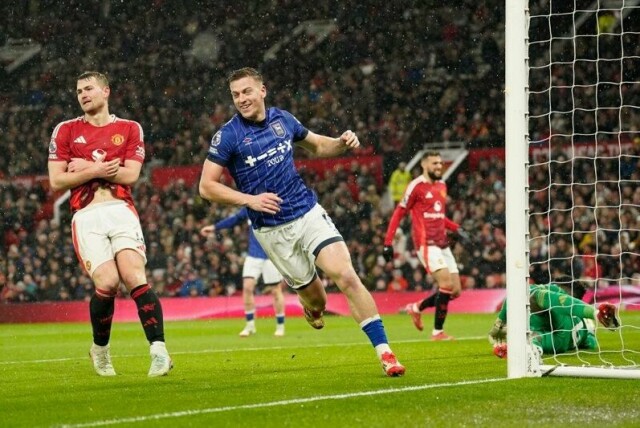 Liam Delap ser ut til å vrake Manchester United til fordel for Chelsea.