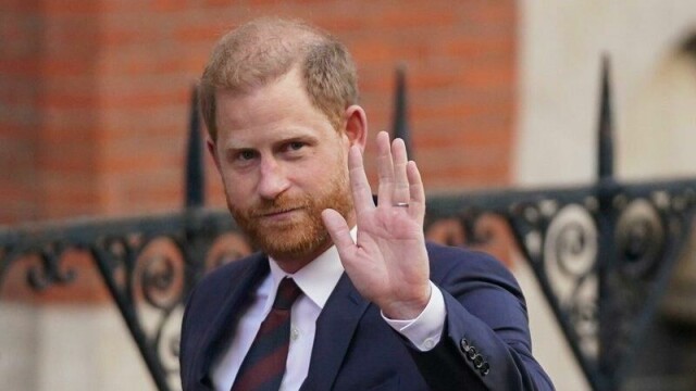 Prins Harry skal etter sigende ha ønsket å bytte etternavn til Spencer. Her avbildet i april.
