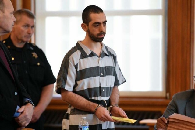 Hadi Matar under straffeutmålingen i Mayville i delstaten New York fredag.