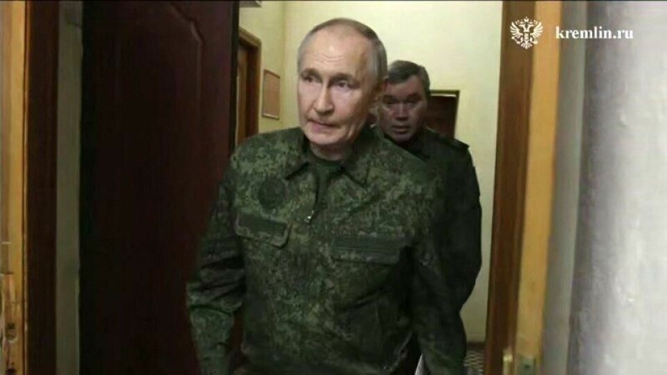 Dette bildet skal vise en uniformert Vladimir Putin besøke et kommandosenter i Kursk-regionen 12. mars 2025. Dette bildet skal vise en uniformert Vladimir Putin besøke et kommandosenter i Kursk-regionen 12. mars 2025. Foto: Kremlin.ru / AFP / NTB