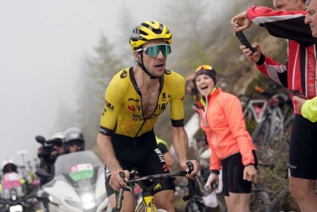 Simon Yates knuste konkurrentene i sammendraget på nest siste etappe i Giro d'Italia.