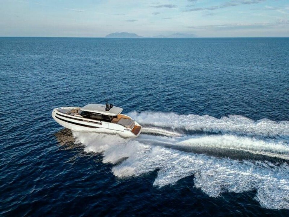 Invictus Yachts ST550 er et flytende fristed, der du kaster loss og legger hverdagens mange bekymringer igjen på land. Invictus Yachts ST550 er et flytende fristed, der du kaster loss og legger hverdagens mange bekymringer igjen på land. Foto: Invictus Yachts