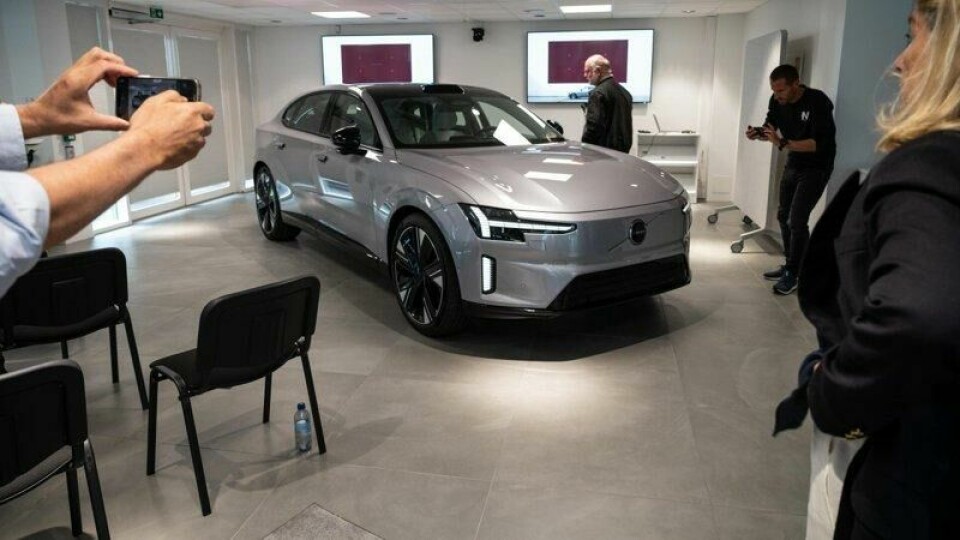 Volvo ES90 vises i Norge nå, men leveringen er et godt stykke unna. Volvo ES90 vises i Norge nå, men leveringen er et godt stykke unna. Foto: Håkon Sæbø / Finansavisen