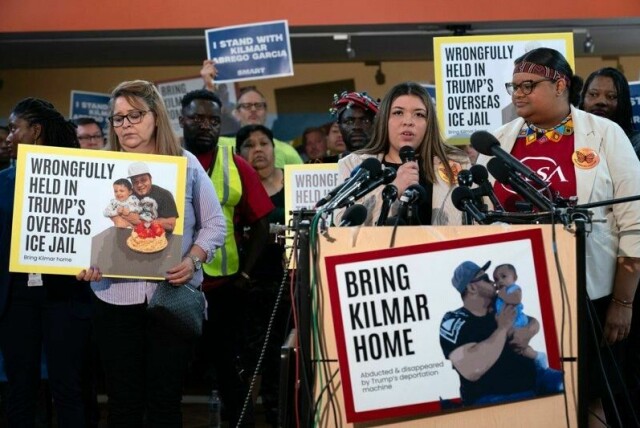 Kona til Kilmar Abrego García, Jennifer Vásquez Sura, på en pressekonferanse der hun krevde at mannen og faren til deres barn hentes hjem fra El Salvador.