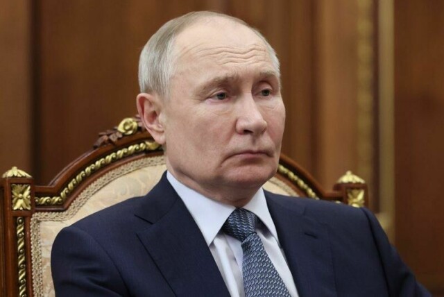 - Til forsvar for Ukraina har Anonymous sluppet ti terabyte med lekkede data om alle selskaper som opererer i Russland, skriver hackergruppen Anonymous. Bakgrunnen for angrepet er krigen som Russlands president Vladimir Putin startet mot Ukraina, og som har kostet hundretusener livet. (Vyacheslav Prokofyev, Sputnik, Kremlin Pool Photo via AP)