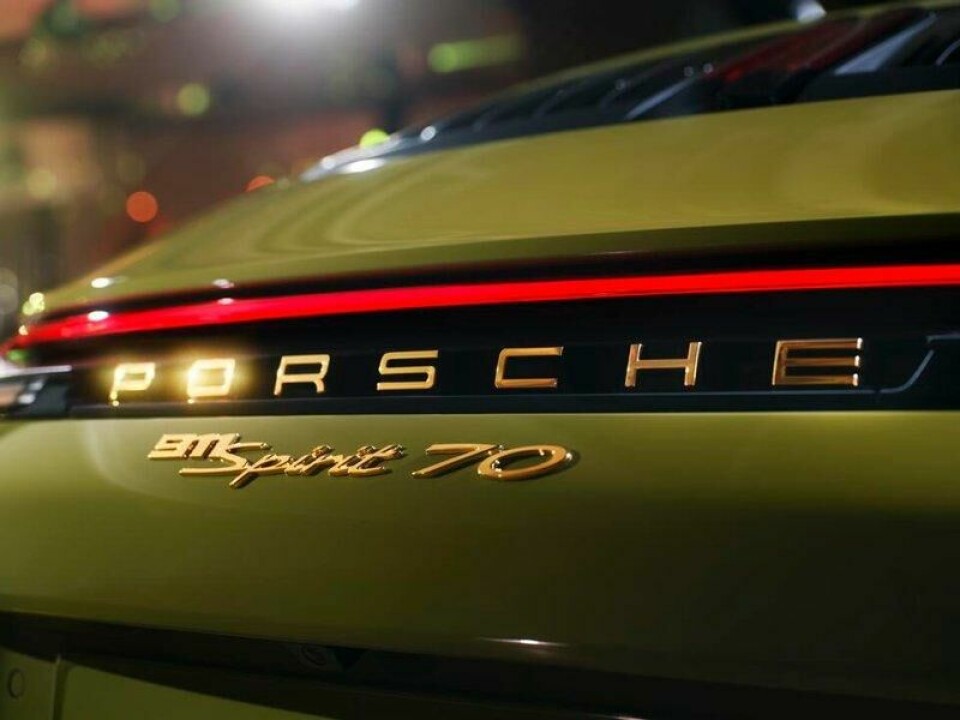 Kommer du tett nok på, ser du lett at dette er en Porsche 911 Spirit 70. Kommer du tett nok på, ser du lett at dette er en Porsche 911 Spirit 70. Foto: Porsche