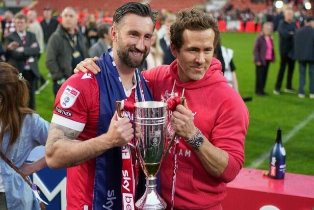 Wrexham-eier Ryan Reynolds ser mot Premier League: