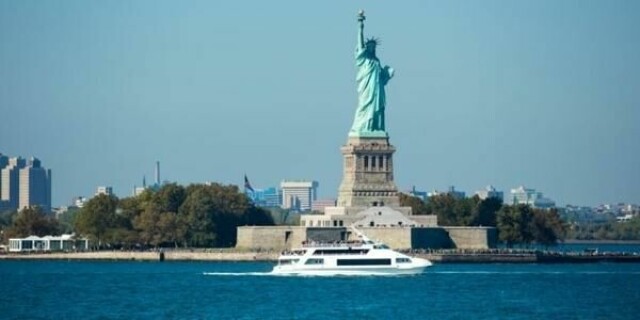 Frihetsgudinnen er et sterkt symbol i USA. Men nå står menneskerettigheter og ytringsfriheten på spill. Foto: NTB scanpix.