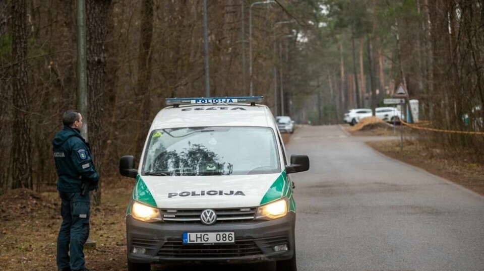 Politiet i Litauen etterforsker ulykken. Foto: Mindaugas Kulbis / AP / NTB