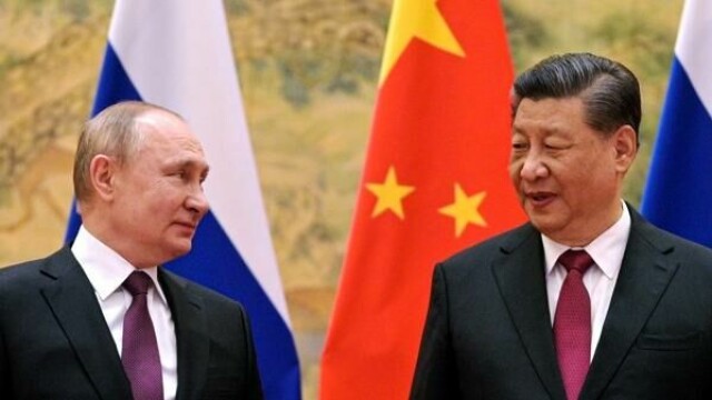 Russlands president Vladimir Putin og Kinas president Xi Jinping samarbeider tett, også om krigen i Ukraina. (Alexei Druzhinin, Sputnik, Kremlin Pool Photo via AP)