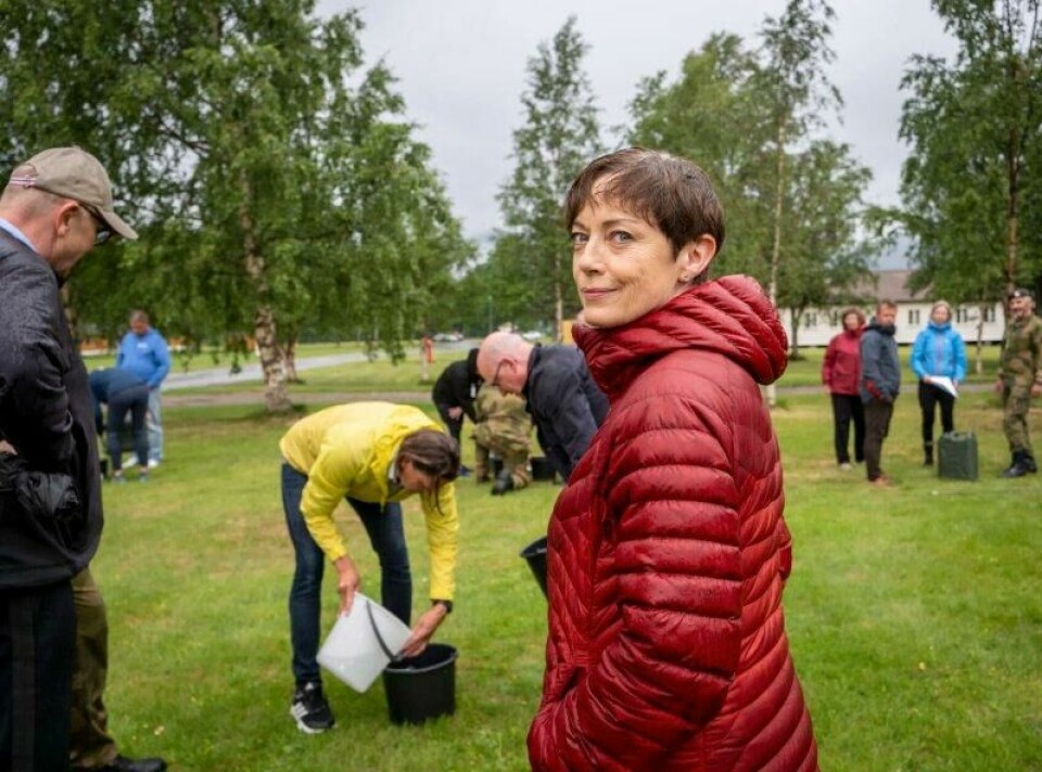 Nå har statsforvalter Else-May Botten arrangert tre kurs med 30 deltakere på hvert. Det er allerede kamp om plassene til neste kurs, forteller hun. Nå har statsforvalter Else-May Botten arrangert tre kurs med 30 deltakere på hvert. Det er allerede kamp om plassene til neste kurs, forteller hun. Foto: Roar Strøm/NRK