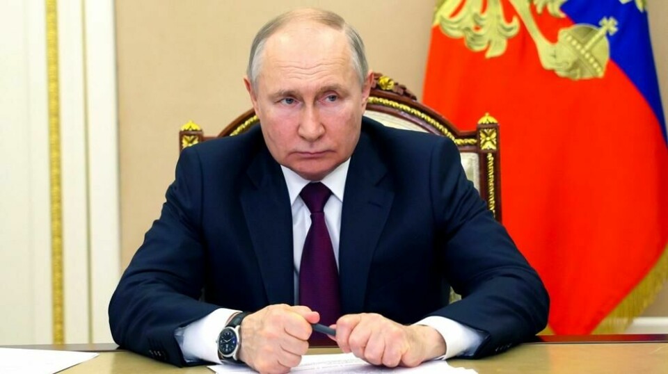 Russlands president Vladimir Putin leder statsråd via videokonferanse i mai 2023.
