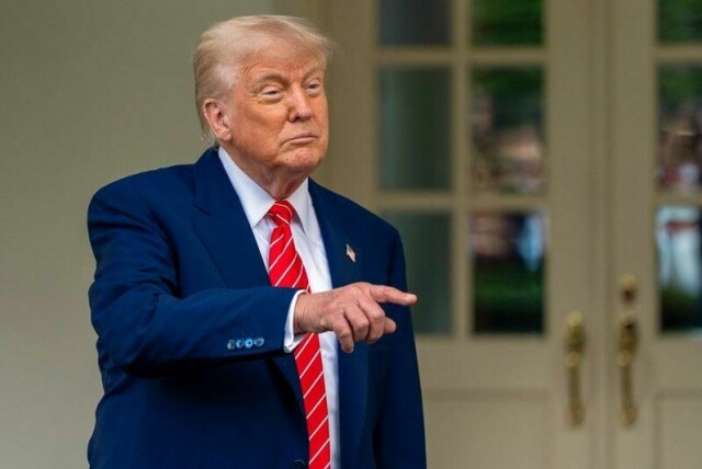 President Donald Trump fra da han møtte pressen foran Det hvite hus torsdag.