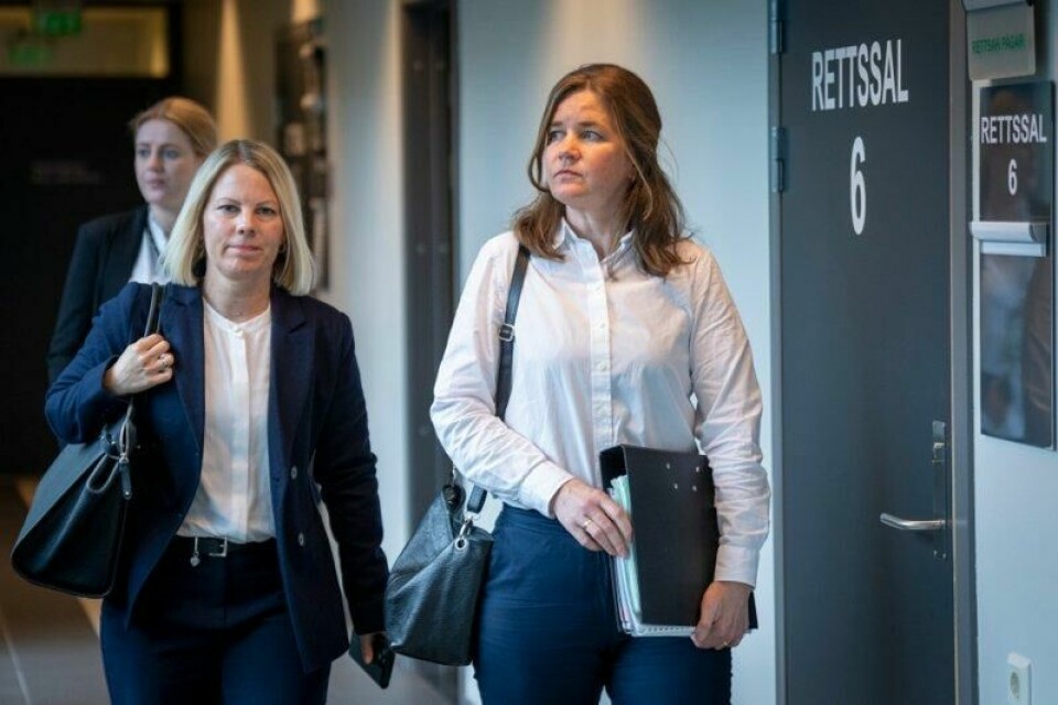 Aktoratet bestående av Ellen Mellemstrand Gimre (t.v), Angjerd Kvernenes og Kristine Lovas (bak) i Sør-Rogaland tingrett. Aktoratet bestående av Ellen Mellemstrand Gimre (t.v), Angjerd Kvernenes og Kristine Lovas (bak) i Sør-Rogaland tingrett. Foto: Heiko Junge / NTB