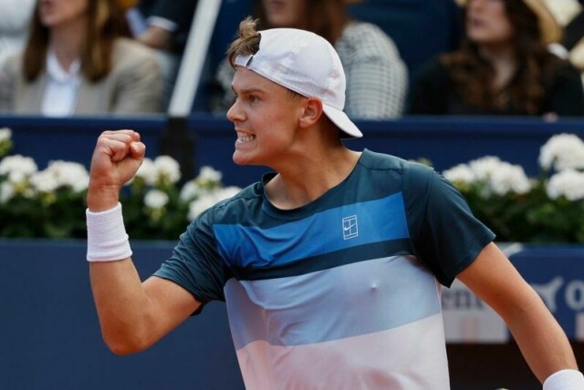 Holger Rune vant Barcelona Open med seier over Carlos Alcaraz i finalen.