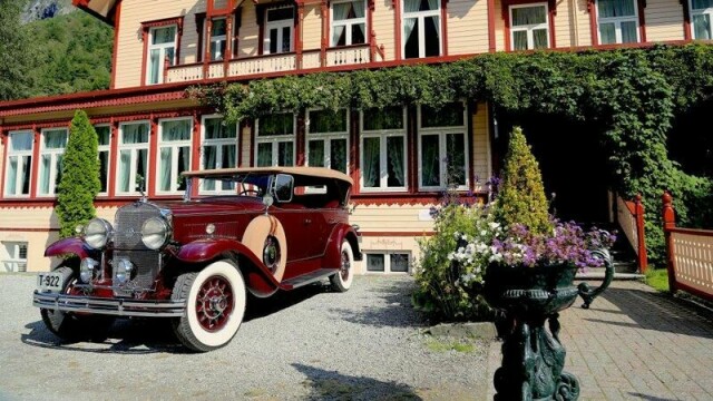 Hotel Union Øyes 1930 LaSalle er i perfekt forfatning og kler det tradisjonsrike hotellet perfekt.