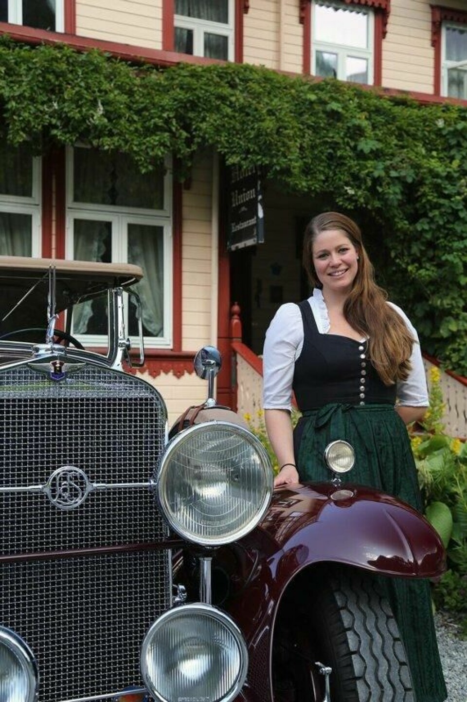 Hotelldirektør Mariann Øye-Mork har vokst opp bare et steinkast fra hotellet og har ledet hotellet til å bli den destinasjonen det er i dag. Hotelldirektør Mariann Øye-Mork har vokst opp bare et steinkast fra hotellet og har ledet hotellet til å bli den destinasjonen det er i dag. Foto: Ivar Engerud / Finansavisen