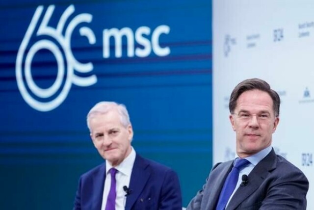 Statsminister Jonas Gahr Støre (Ap) og Nato-sjef Mark Rutte i fjor på den årlige sikkerhetskonferansen i München. Nå skal de møtes i Nord-Norge.