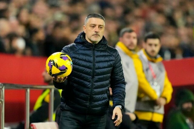 García Pimienta er ferdig som Sevilla-trener.