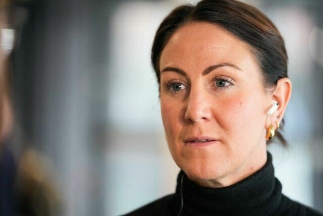 Arbeids- og inkluderingsminister Tonje Brenna (Ap) lanserte mandag en ny handlingsplan mot negativ sosial kontroll og æresmotivert vold.