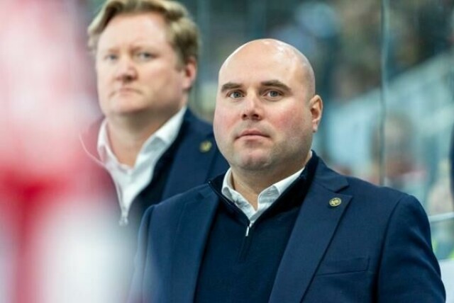 Landslagssjef Tobias Johansson under en landskamp i fjor.