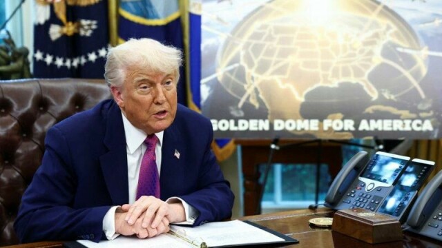 Donald Trump kunngjorde planene om luftvernsystemet under en seanse i Det hvite hus tirsdag.