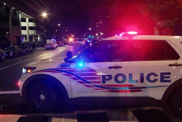 Politiet på stedet utenfor Capital Jewish Museum i Washington D.C. onsdag.