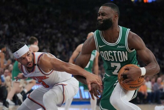 Jaylen Brown (t.h.) og Boston Celtics er ute av NBA-sluttspillet som regjerende mestere.