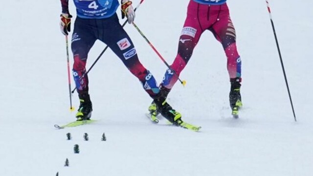 Johannes Lamparter og Ryota Yamamoto i kamp om VM-bronsen i Granåsen.