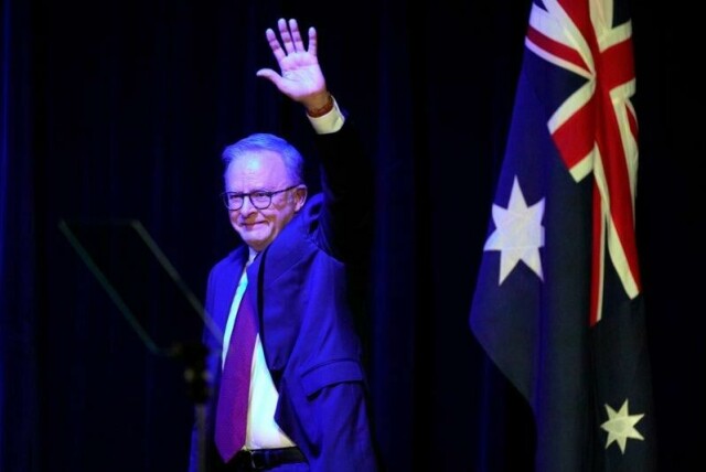 Australias statsminister Anthony Albanese takker velgerne for tilliten etter han vant lørdagens valg.
