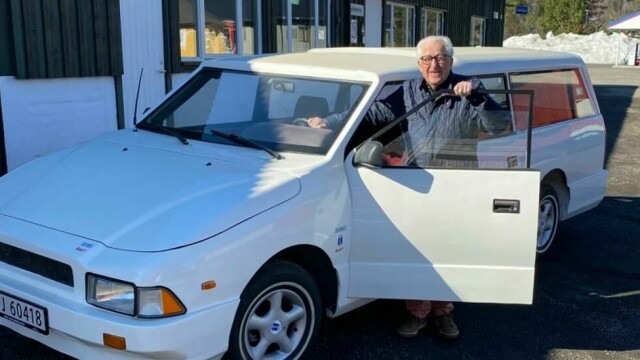 TESTTUR: Klar for testtur med Drammensbilen Modell 1 hos Motorhistorisk Klubb Drammen på Burud i Skotselv.